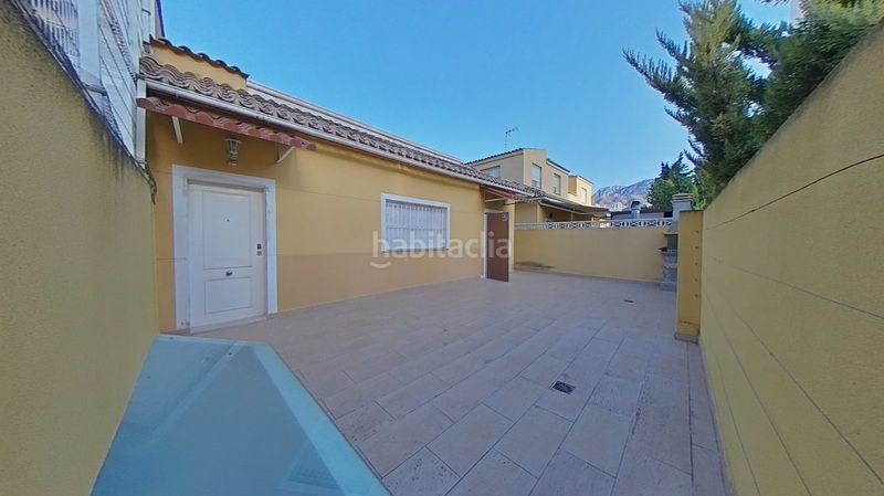 Foto 70861bec-c82d-4744-a639-7c33f4afff23. Chalet en mimosas de las venta de chalet adosado cala en Finestrat