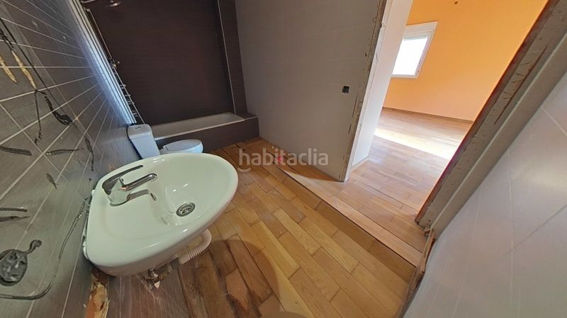 Foto bb05ed7c-9d7e-46b6-b277-039d9af39356. Chalet en mimosas de las venta de chalet adosado cala en Finestrat