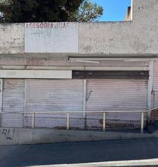 Apartament  Periodista fco bas mingot, 38. Local comercial