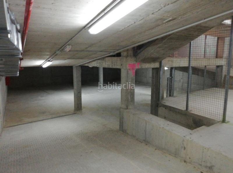 Foto ea20c351-75e8-4405-aba7-7934d9cfb5ae. Autoparkplatz in cami de cabanyes in Castalla