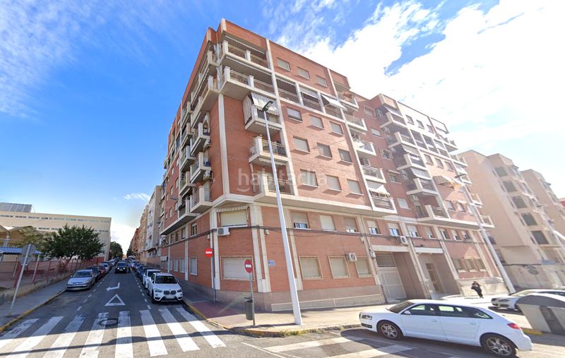 Foto 28e568e2-4fb3-4754-947c-cbebd0dcb6bf. Apartamento en 64 en Carrús Oeste Elche / Elx