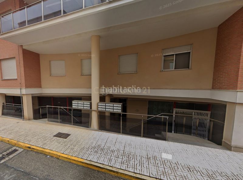 Foto 790acb01-d807-4b68-a532-d10c314ee600. Car parking in avinguda real blanc in Cocentaina