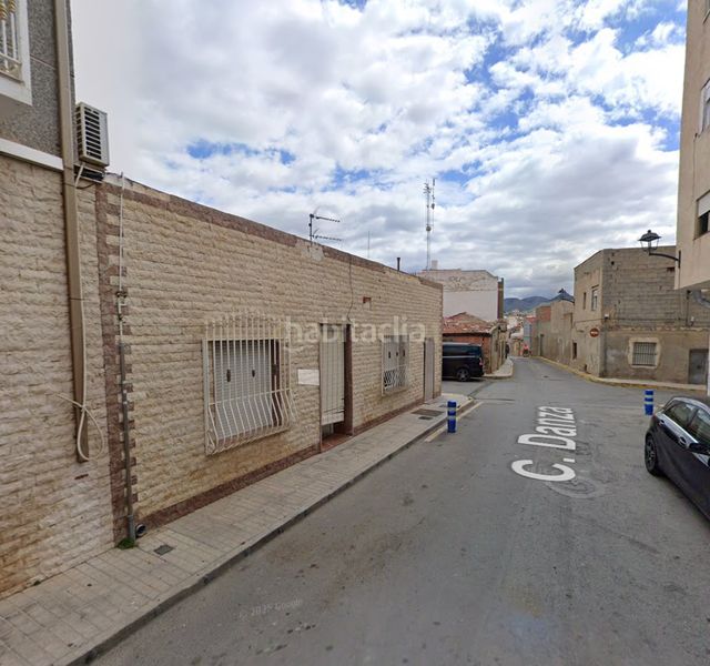 Foto 74a730b2-c294-4fc1-a398-58baefc66116. Casa a calle danza a Centro Elda