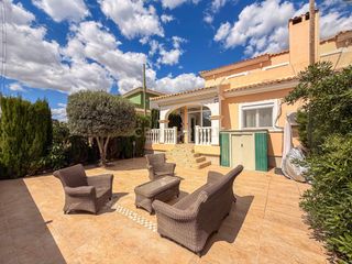 Maison  Cl boira de la 5 rs el olivar de bonalbamutxamel (alicante). Chalet adosado en esquina en primera línea de golf en bonalba, m
