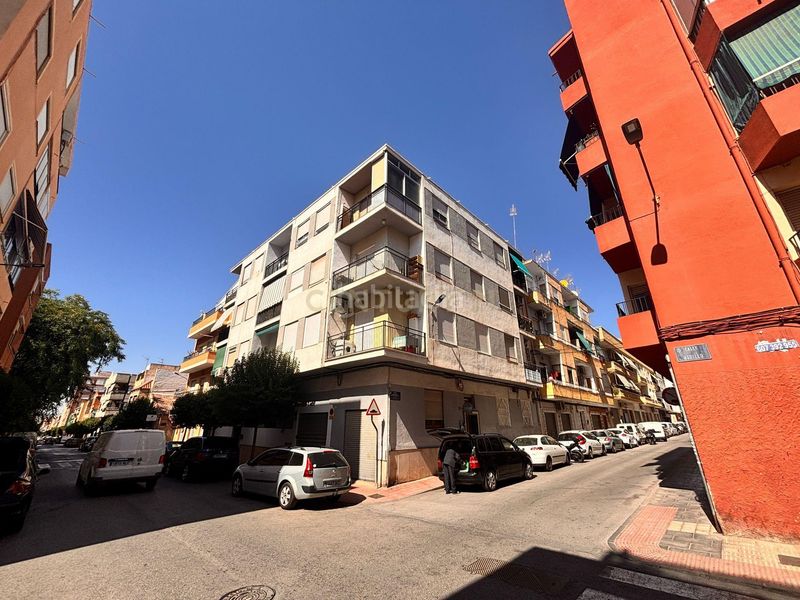 Foto 456cabcf-4e39-45ba-858e-4114e1a0939c. Lloguer apartament a Plaza Castelar - Mercado Central Elda