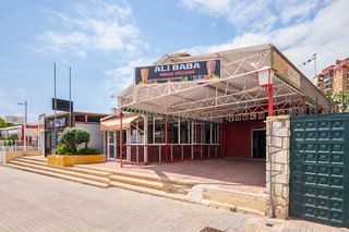 Local Comercial a Avinguda xixona, 32, el campello, spain 0 - 8 - 9. Local con licencia de restauración y gran terraza privada a paso