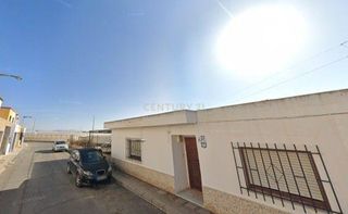 Piccolo appartamento in Cl teruel (ch) 4nijar (almería). Cesión de remate