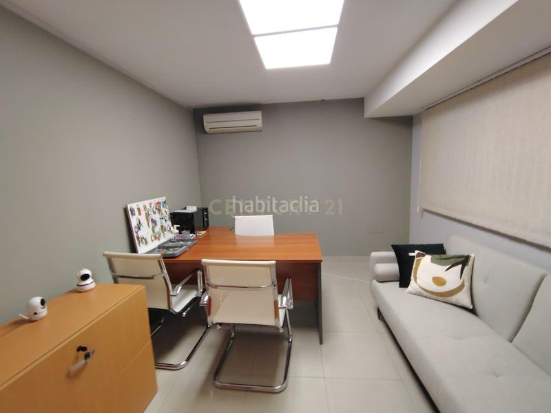 Foto 099c2029-9695-426e-935a-38ea05188e95. Miete büro in cl escoto 33 Alicante/alacant (Alicante) 33 in Alicante