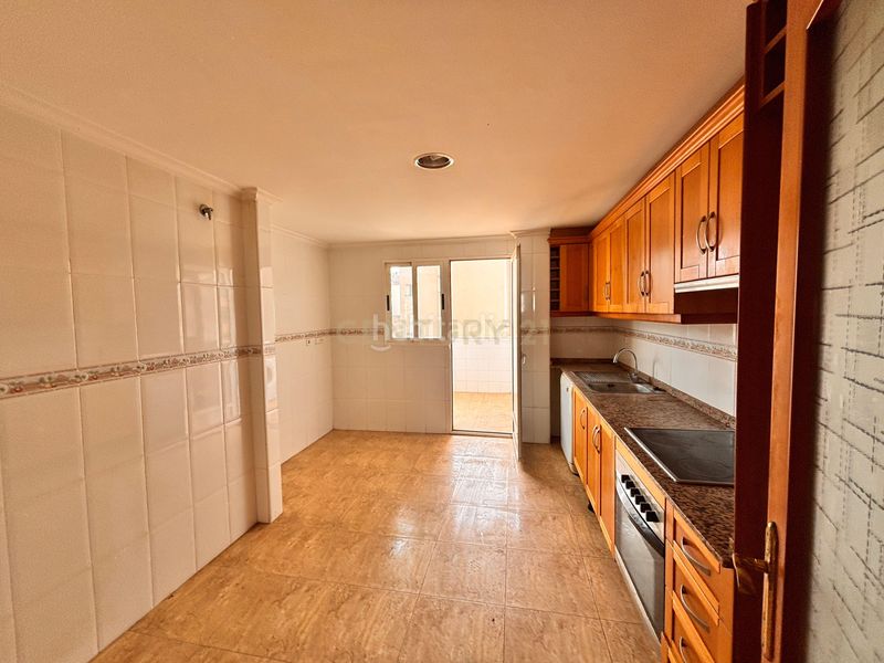 Foto 1da1e020-aa40-4299-9c31-6d088abd30df. Apartment in calle colón in Castalla
