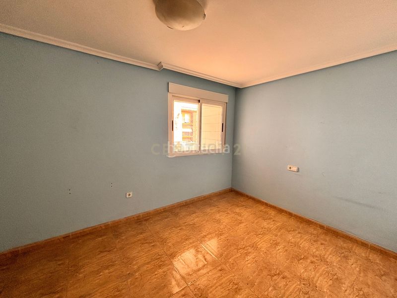 Foto 254f0e43-ff6e-4dd6-b8c7-66719725d6b3. Apartment in calle colón in Castalla