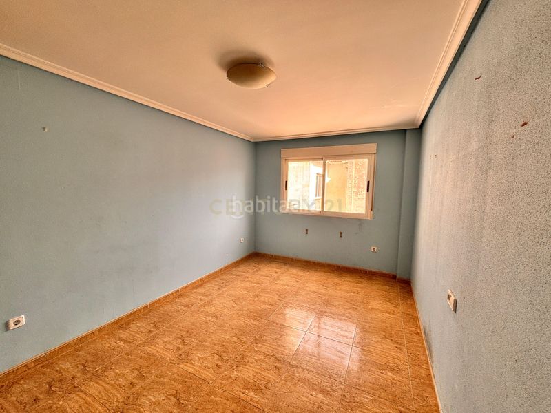 Foto 5be968d3-9272-48a0-bf44-59c2d7fd1641. Apartment in calle colón in Castalla