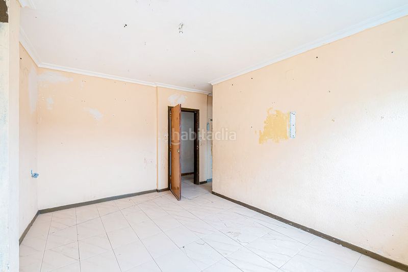 Foto 36e9b15e-142a-4570-8e5f-b20395a84022. Apartamento en amadeo vives en Centro Elda