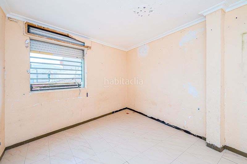 Foto 47b1fd4a-81c8-4cc8-a4ad-78c073f0d57c. Apartamento en amadeo vives en Centro Elda