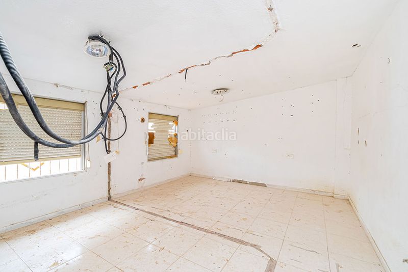 Foto b3a8fb26-1b3f-4e5f-8675-dae2d4583a6c. Apartamento en amadeo vives en Centro Elda