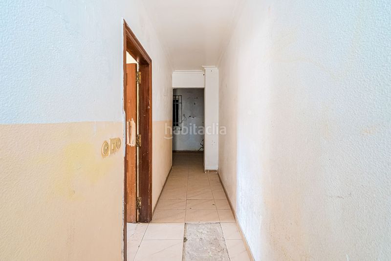 Foto efe48113-232a-4dea-bf6b-a19c993a8767. Apartamento en amadeo vives en Centro Elda