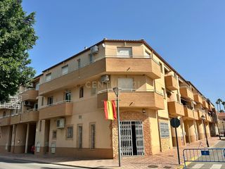Semi detached house  Vega baja, 11. Amplia vivienda con local comercial en jacarilla, alicante  opor
