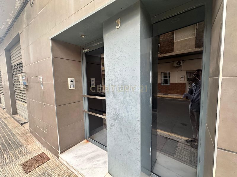 Foto ee348bd6-3050-47e3-8c23-ad2bab8bec82. Flat in calle camino de catral in Almoradí