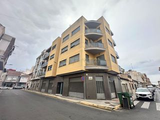 Pis a Calle Camino de Catral, 3, Almoradí, Spain