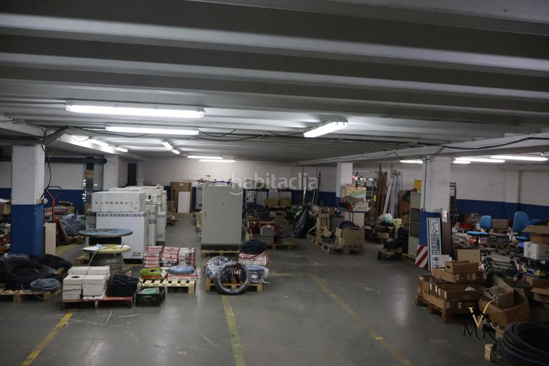 Foto 0a84e641-8b3d-4950-8ca9-9f26000764b4. Nau industrial a Eixample Mataró