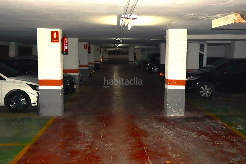 Foto c7cc07e7-6e69-4351-90c2-643c7f88001a. Aparcament cotxe a Lloreda Badalona
