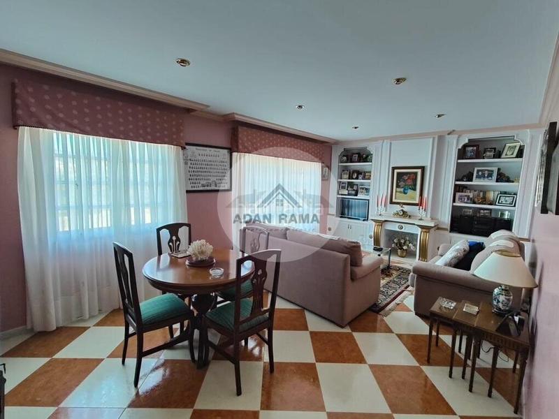 Foto f8b99638-5a78-4be8-962d-2132074711ac. Etagenwohnung in Zona Fernández Labreda Pontevedra