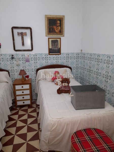 Foto d955f79d-3bc0-4148-b80e-38e0ec6fe256. Casa a calle martínez 86 a Fuente de Cantos