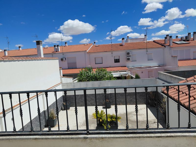 Foto 9676c248-00f0-4cb3-80b2-e899fd77b5b9. Casa aparellada amb calefacció aparcament a Fuente de Cantos