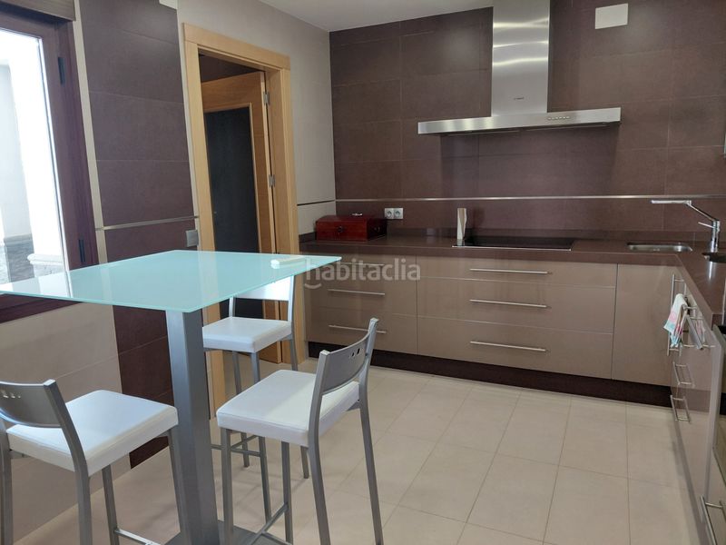 Foto c761f1c9-8680-434f-8bb0-23e48cba89a0. Casa aparellada amb calefacció aparcament a Fuente de Cantos