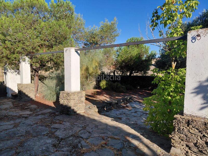 Foto 09a9f60e-3bf5-4599-be84-b3c722e3ca1a. Casa adossada amb xemeneia aparcament a Fuente de Cantos