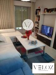 Appartement  Calle de fuenteguinaldo. Se vende piso en calle fuenteguinaldo, en la zona del rollo