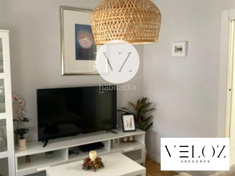 Foto dd7e1b93-d53b-452d-8745-954ebf04049d. Alquiler piso espacioso piso en zona alamedilla! en Salamanca