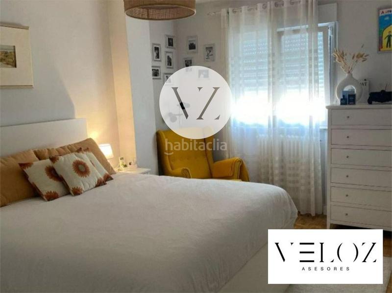 Foto eaff7e6d-9591-449d-a18c-4f61d33ecf13. Alquiler piso espacioso piso en zona alamedilla! en Salamanca