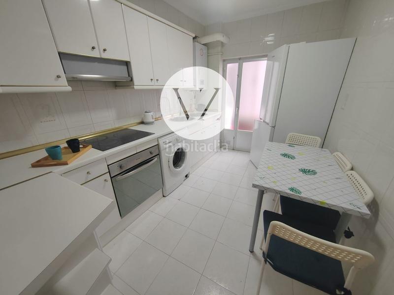 Foto f85b0872-74ff-404e-b57d-ce5327659c53. Alquiler piso  ideal para estudiantes! en Garrido Sur Salamanca