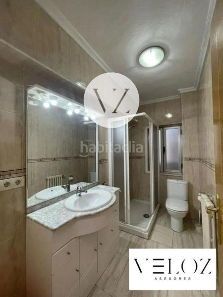 Foto 55d39a18-7df0-4fee-8e9e-b5983f9b293c. Alquiler piso oportunidad para estudiantes! en San Esteban - San Cristóbal Salamanca
