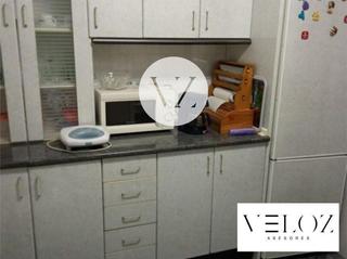 Location Appartement  Calle navasfrías. Piso en la zona del campus universitario y del hospital, calle n
