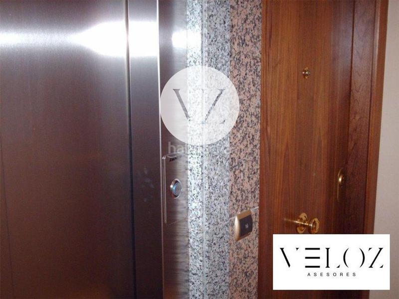 Foto 32663b3b-b5a5-49c6-a744-7b209cf201f0. Pis amb calefacció a Salesas Salamanca