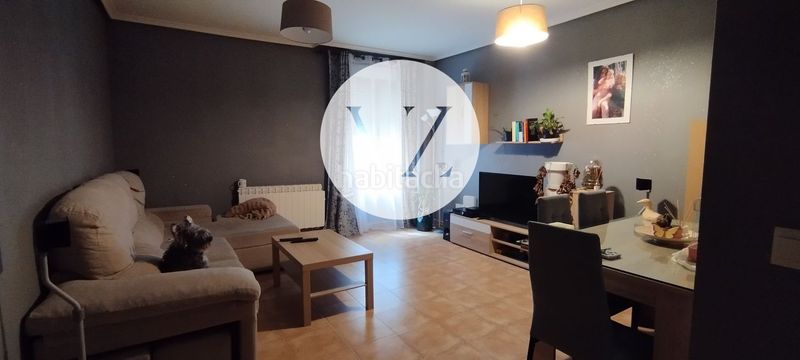 Foto 9b59171c-a84a-437c-8cf2-8ec62e15381b. Pis amb calefacció aparcament a Castellanos de Moriscos