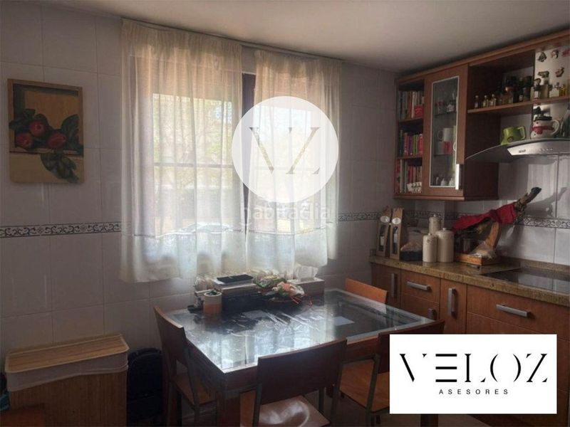Foto c6929c11-ae1a-4bce-b32e-4c7cd4d1fec2. Maison jumelée avec parking dans San Bernardo Salamanca