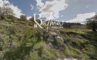 Terreny residencial a Alcaucín. Parcela con vistas panorámicas a la montaña y pantano