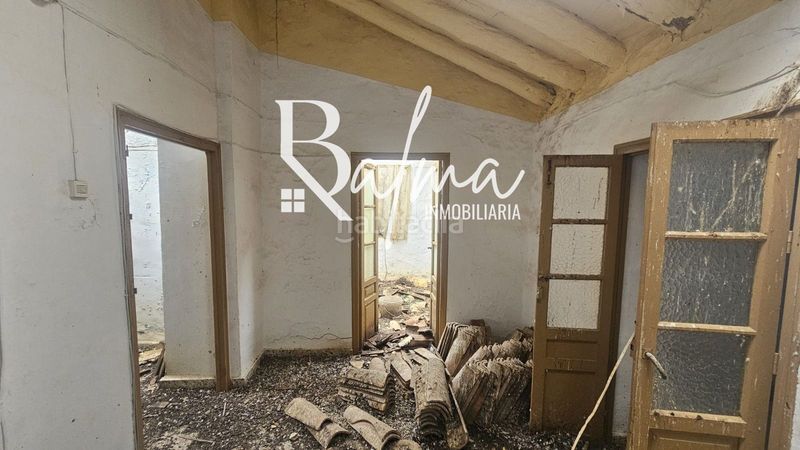 Foto ce46a975-d512-4848-9904-c65b0a3a3931. Casa adossada a Sayalonga