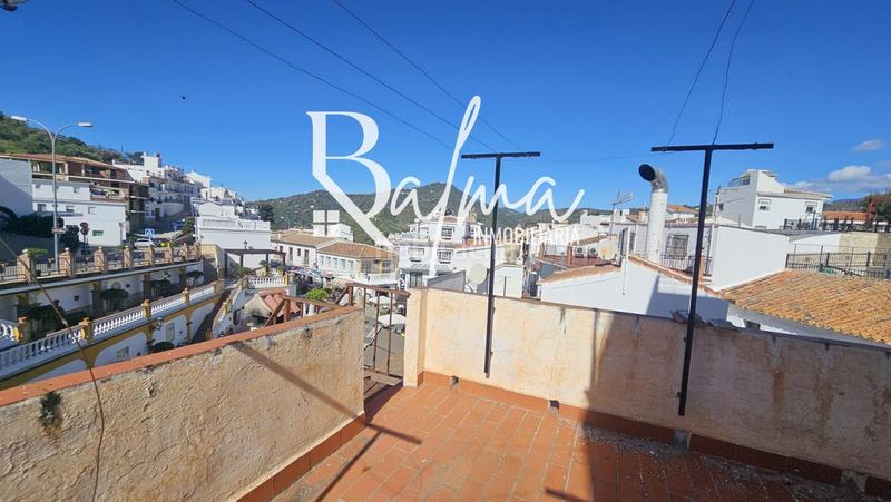 Foto de047cf7-1e28-49a8-b0f4-859ce3389135. Semi detached house in Sayalonga