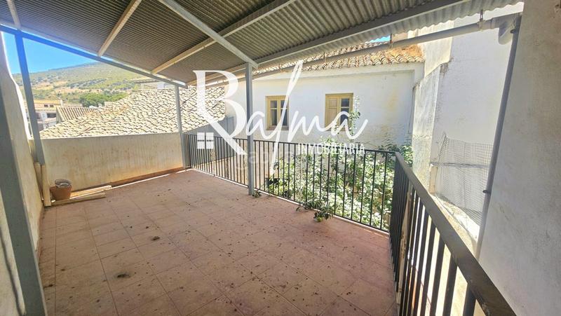 Foto bd00db52-77a0-48b0-afbb-d031afe84521. Semi detached house in Alfarnate