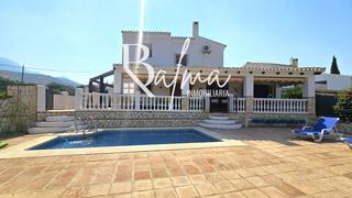 Xalet a Alcaucín. Preciosa casa lista para entrar a vivir en el puente don manuel