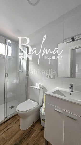 Foto ed145549-7db1-44d6-b36f-12ce93f1da9e. Casa adossada a Hispanidad - Vivar Téllez Vélez - Málaga