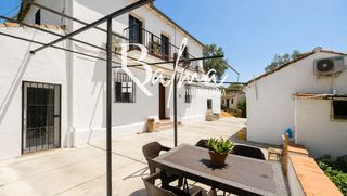 Maison à Arriate. Vivienda con vistas panorámicas, naturaleza y comodidad en arria