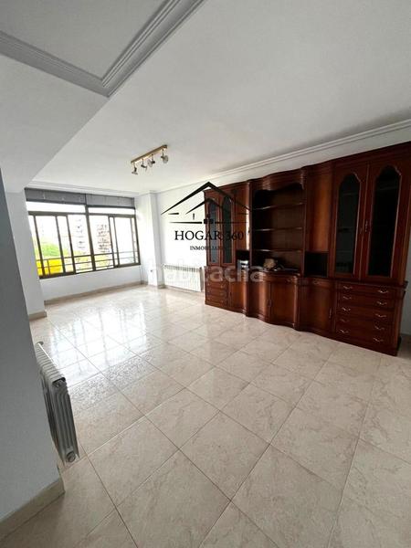 Foto f4e2e3ac-2323-49f8-8cbb-f8d7456b8c58. Piso se vende pisodúplex en pleno Centro ! en Centro Cáceres