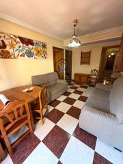 Rent Flat  Catedrático antonio silva. Se alquila piso en el centro cáceres, cáceres