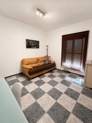 Haus  Calle barrio de luna. Se vende casa en plaza de italia, cáceres