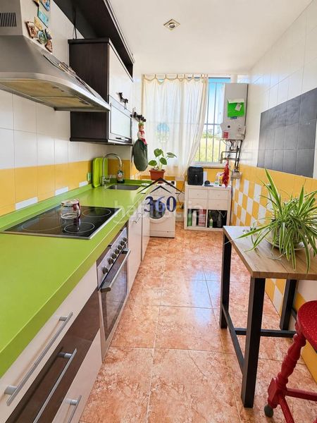Foto ad432dbf-a5ea-4e88-8f7d-0e8692f4ee58. Planta baixa amb aparcament a Montesol - Mejostilla Cáceres