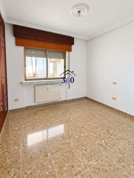 Foto ceb01b56-b42d-46a0-8467-99b03fd6fcaf. Flat with parking in Centro Cáceres